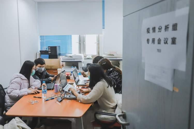 上海疫情的开始时间与影响