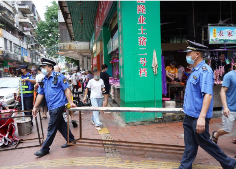 疫情发生的那一年，全球公共卫生挑战与反思