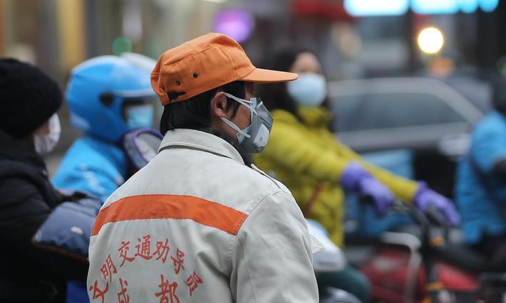 疫情何时结束，期盼与现实的交织