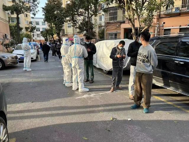 上海疫情严重的时刻，挑战与应对