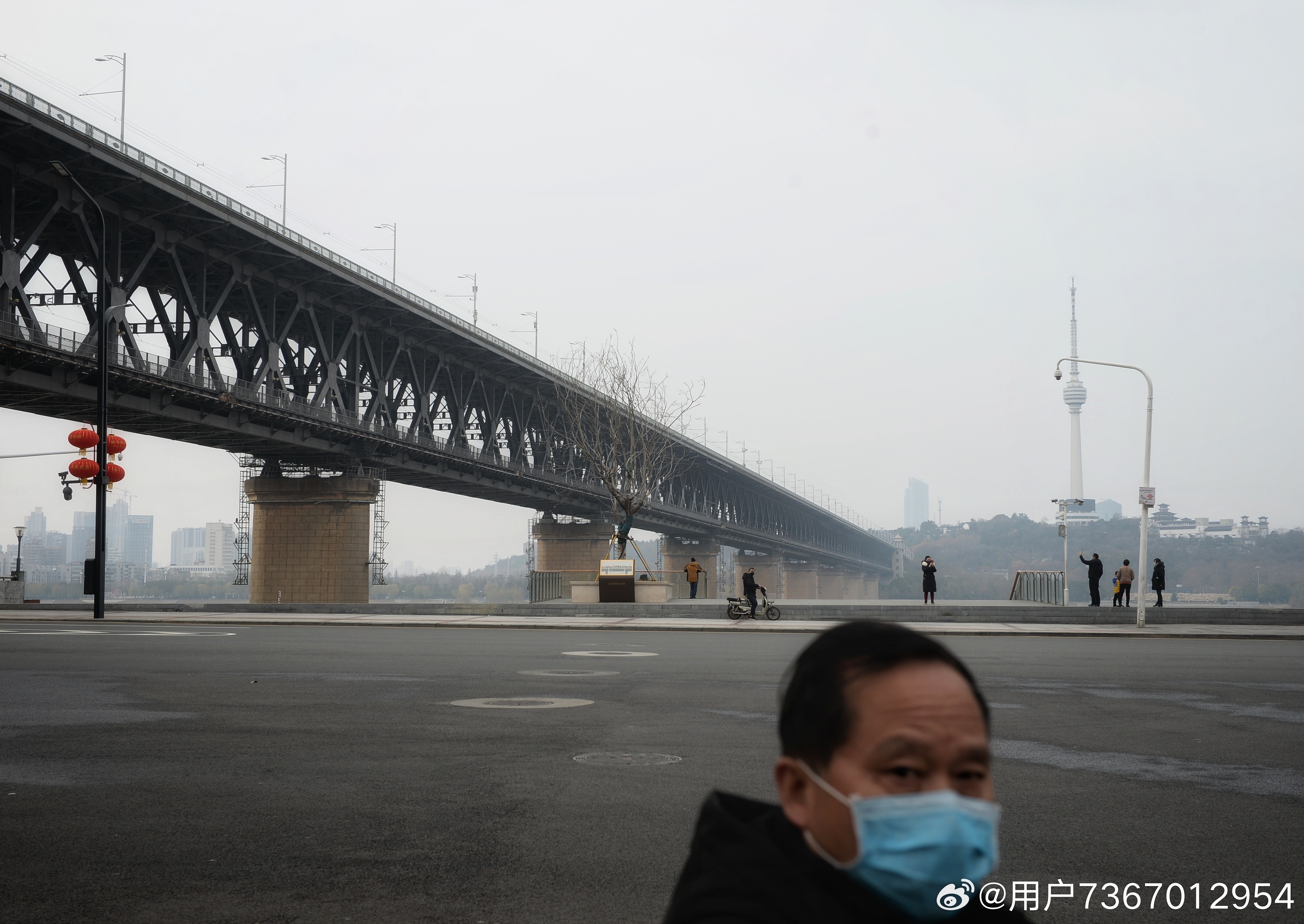 新冠疫情下武汉封城的时间与影响