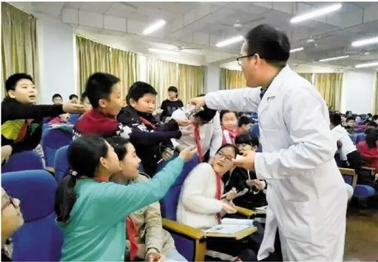 疫情何时开始，回顾与反思
