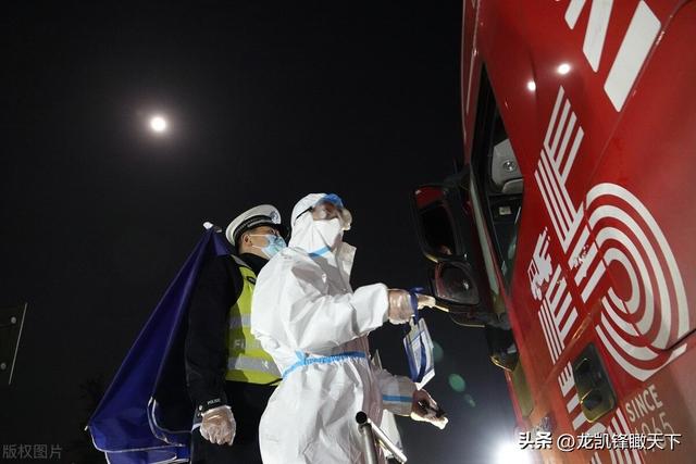 疫情三年，挑战、反思与前行