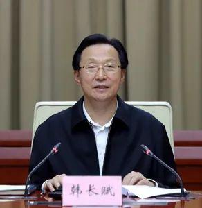 疫情爆发的年份及其影响，回顾与前瞻的视频分析