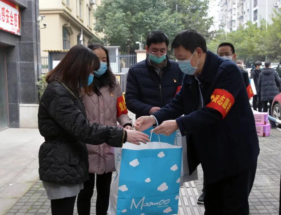 重庆疫情最新数据统计图片分析