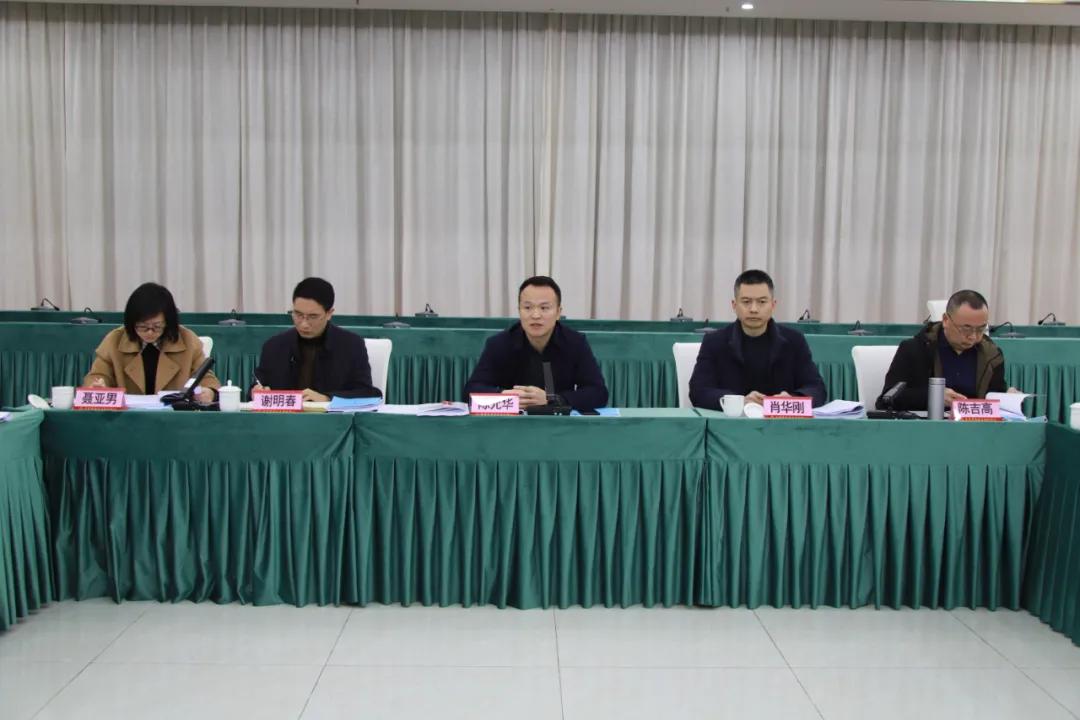疫情封城决策的背后，何时与为何的考量