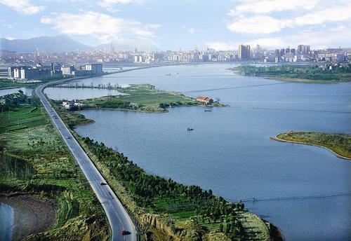 全国疫情封城始末回顾与反思，历程、影响与启示