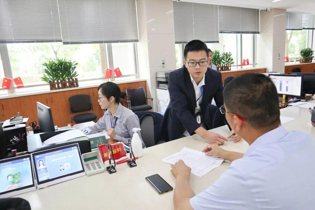 上海疫情控制之路，历程回顾与未来展望