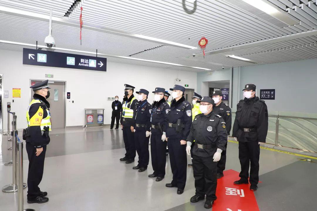 上海疫情爆发始末，回顾与反思的反思