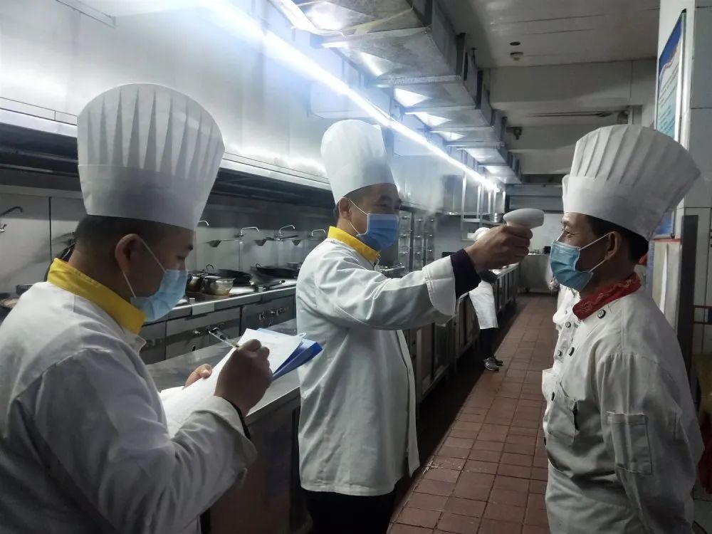 疫情期间食堂开放时间的调整与优化探索