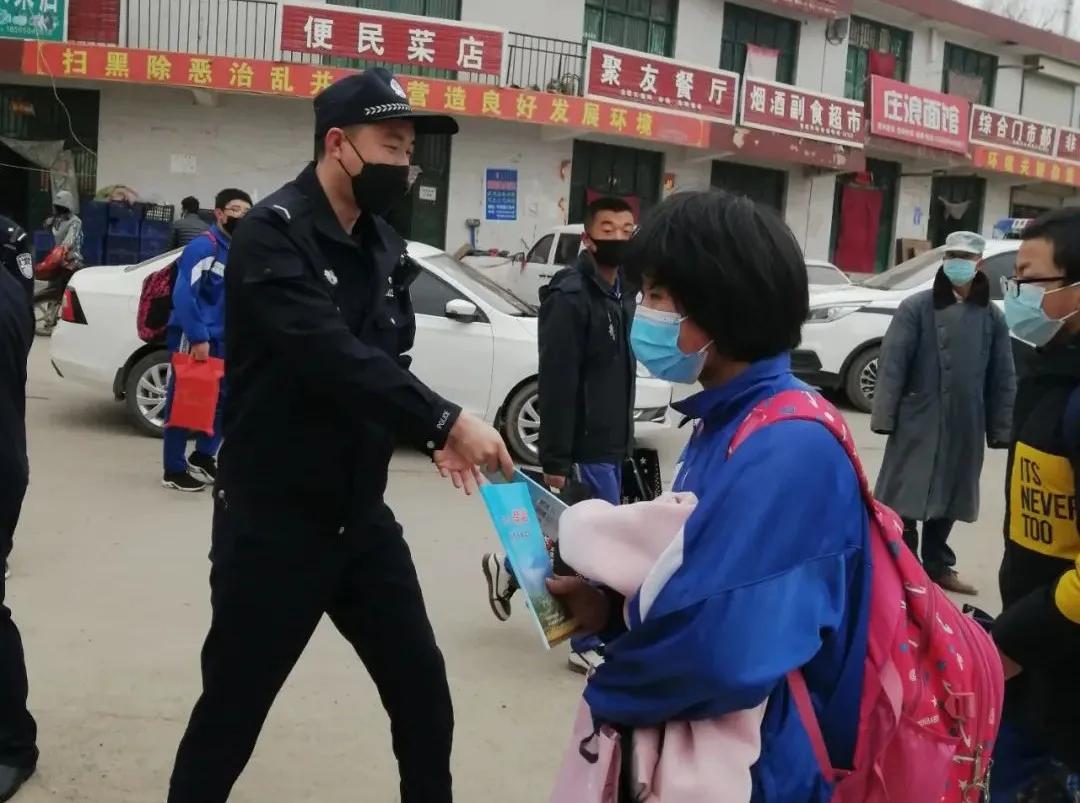 地方疫情防控策略优化与实践挑战，层层加码图分析