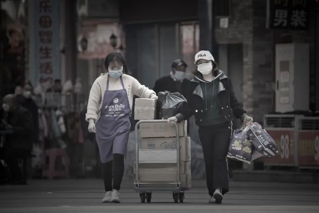 疫情现状下的逐步恢复正常生活