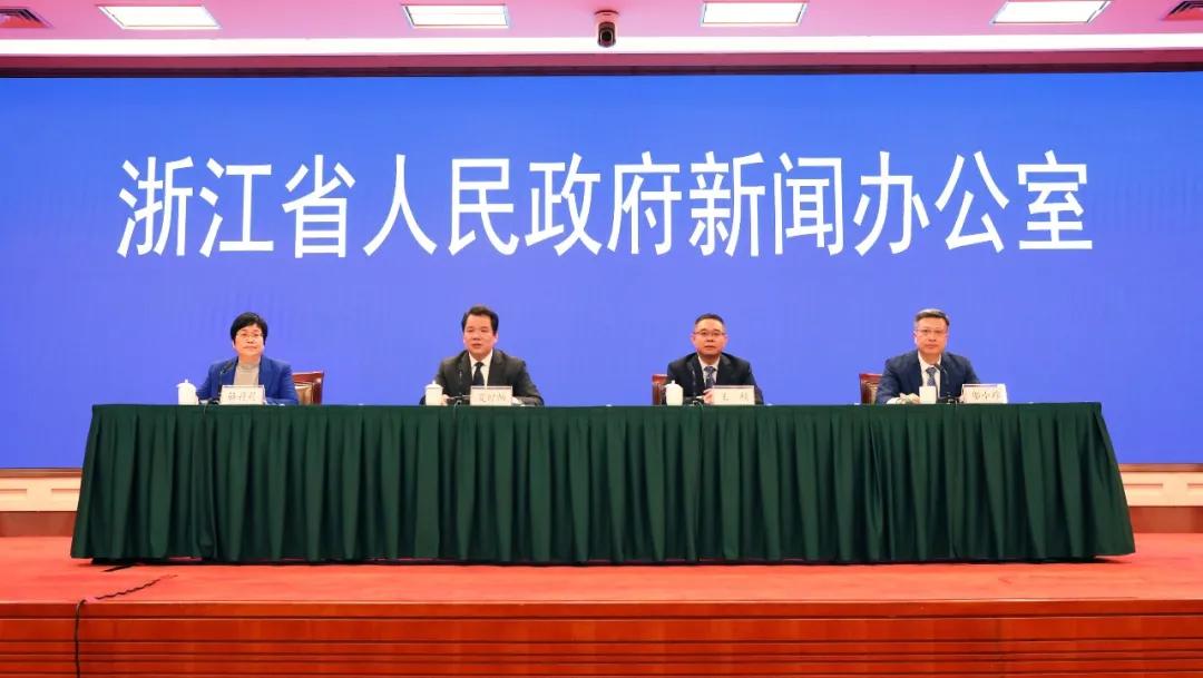疫情防控策略下的层层加码图