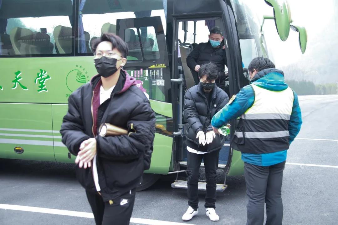中国抗疫之路，疫情政策下的挑战与应对策略（2021年视角）