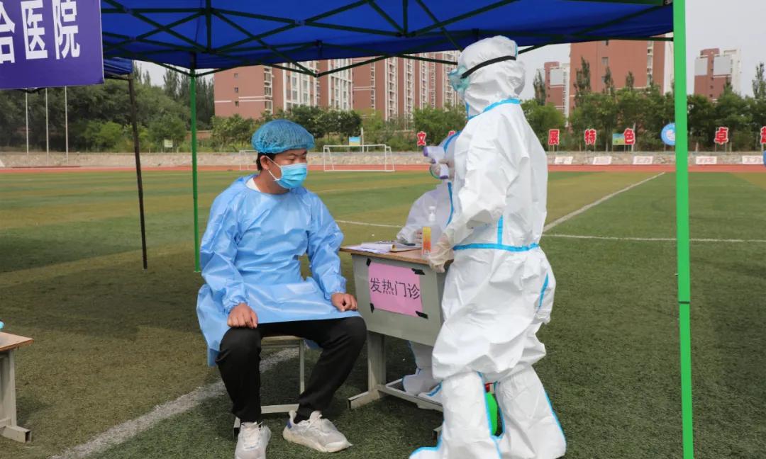 疫情政策防控，构建科学防线，守护人民健康之路