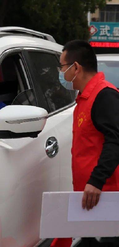 政府疫情志愿者，守护家园的英雄战士