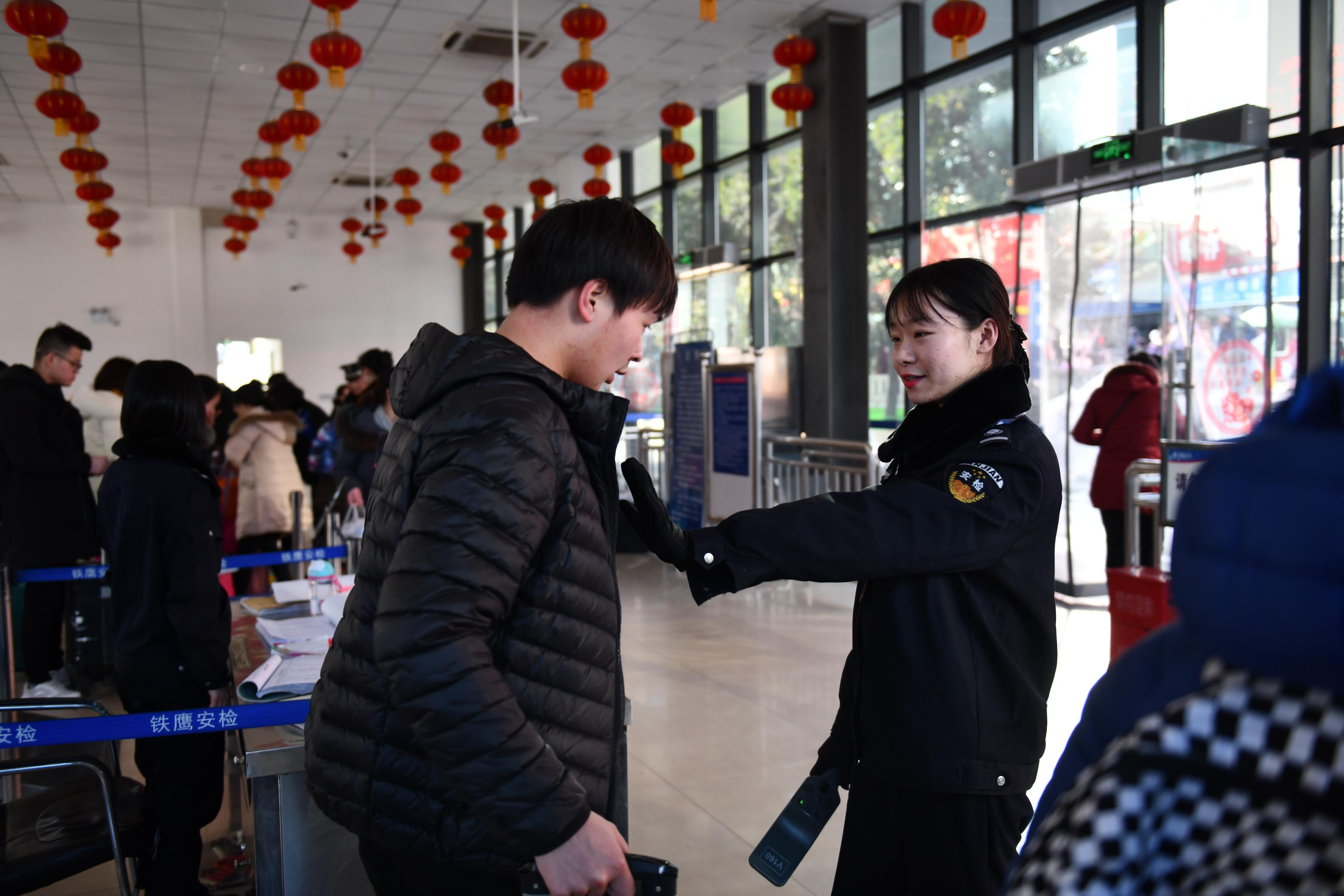 全国疫情实时动态，各地防控措施与最新进展