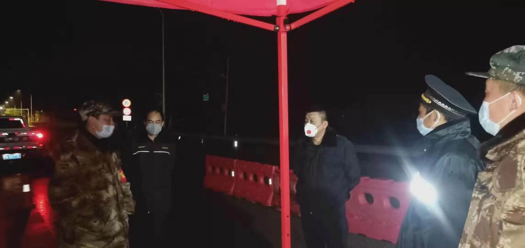 疫情指挥部电话，连接希望与行动的桥梁通道