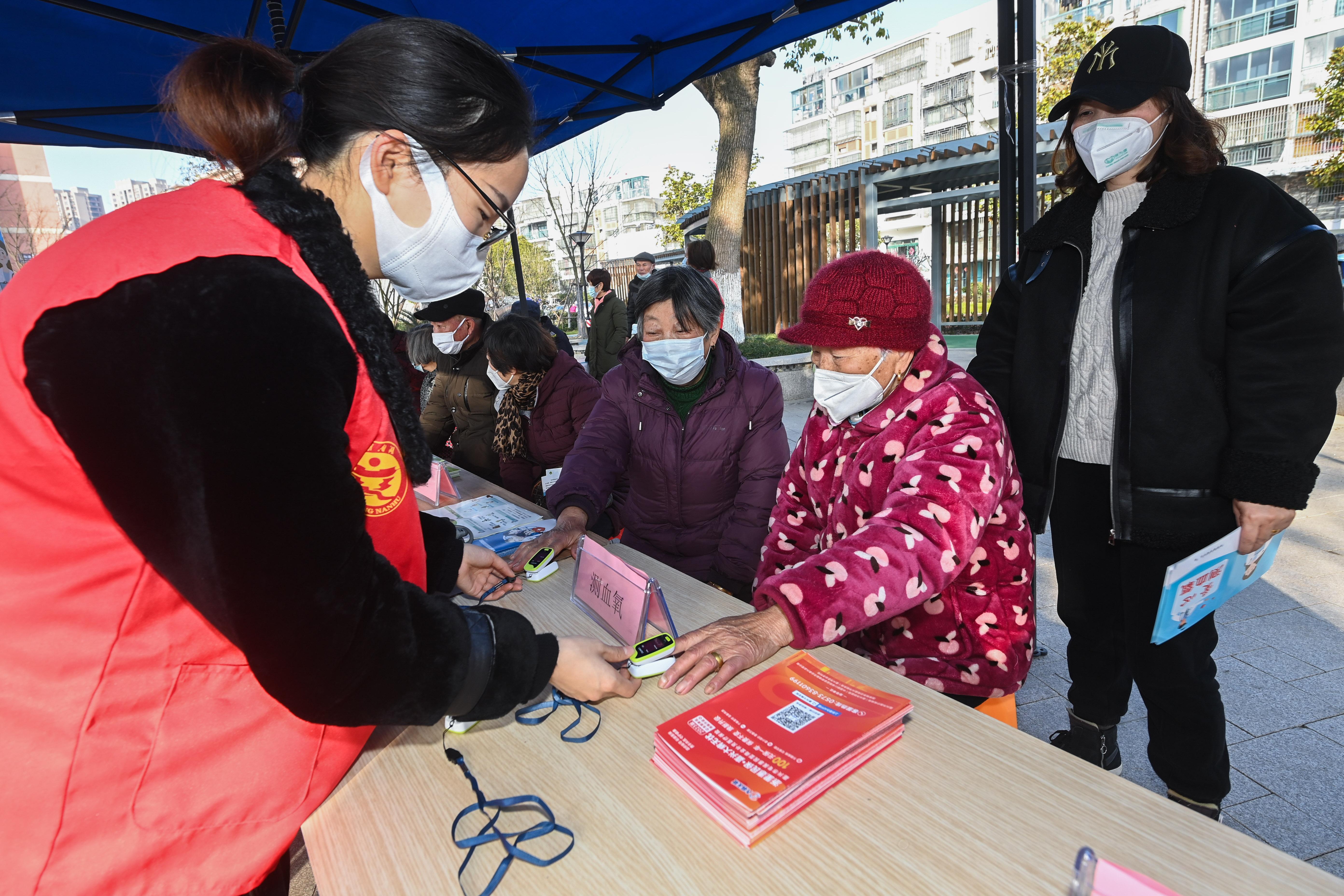 各地疫情指挥中心联系电话，共抗疫情的重要桥梁，你我同行守护健康防线
