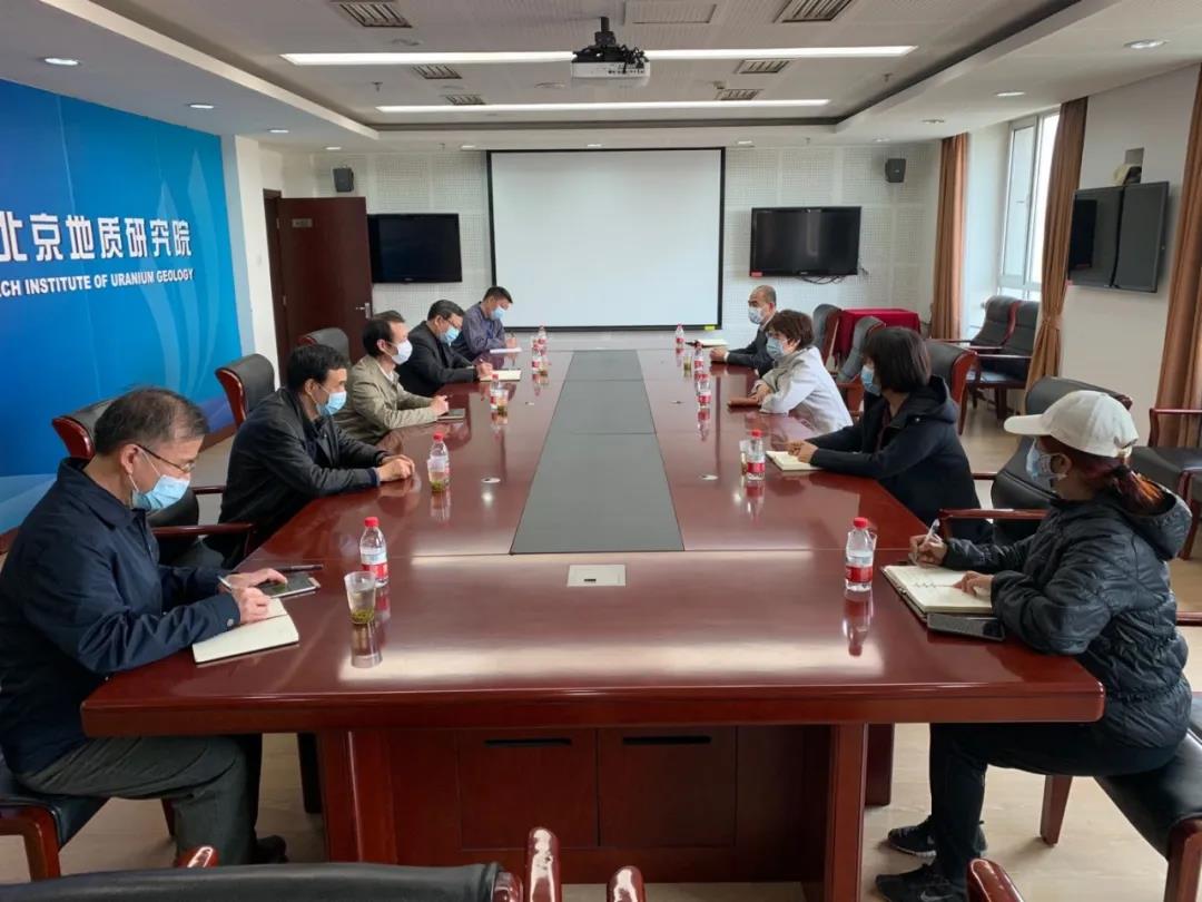 疫情防控指挥部与革委会，协同应对挑战的关键力量联手行动