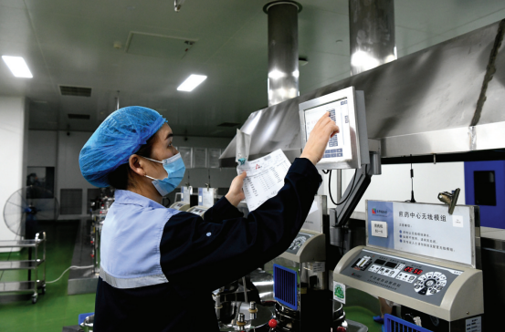 中国新冠指挥部电话，民众与防控中心的沟通桥梁