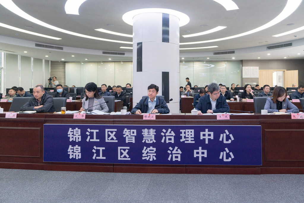 中国新冠指挥部电话，民众与防控中心的沟通桥梁
