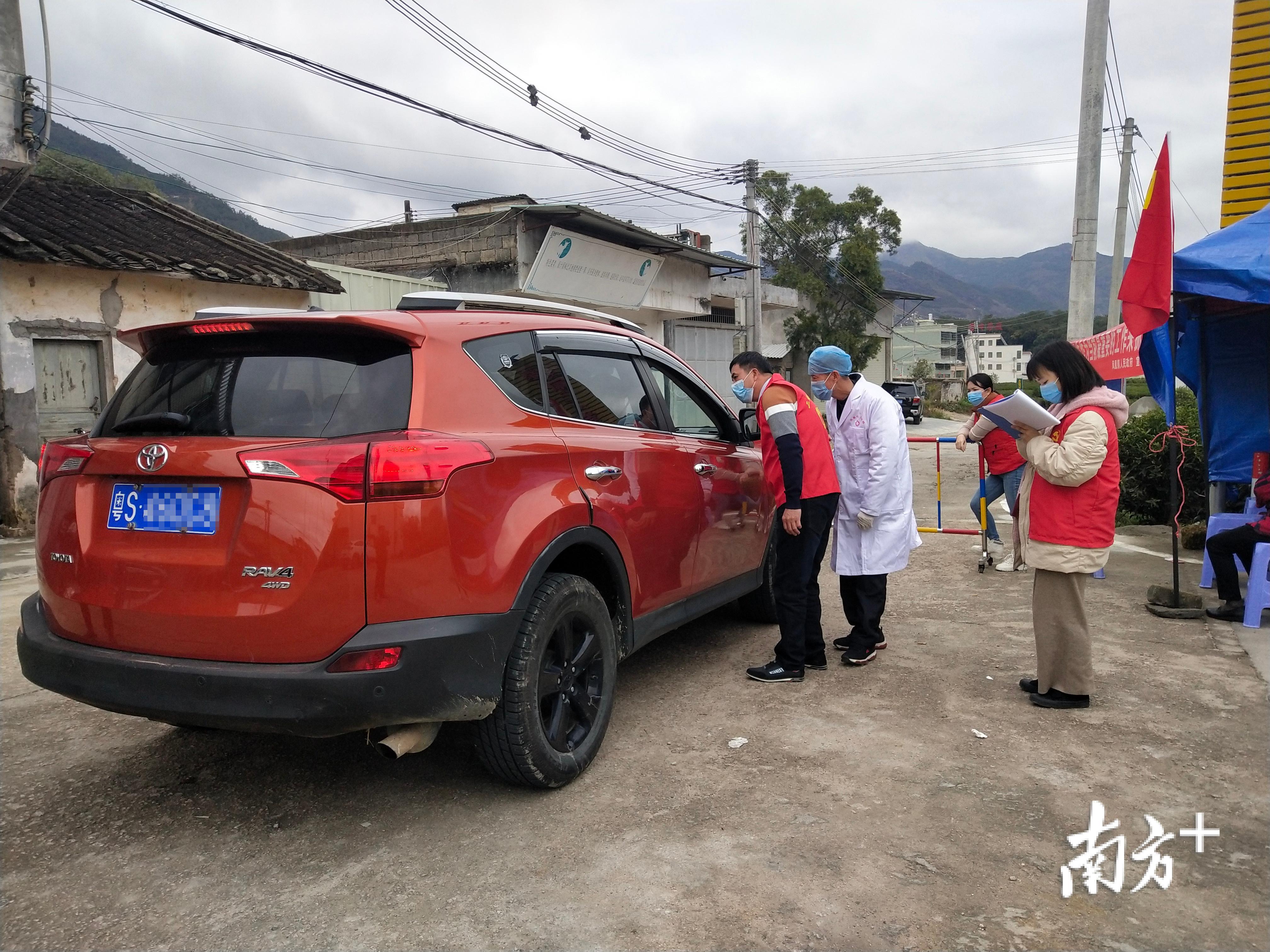 治安联防队新名称下的角色重塑与转变
