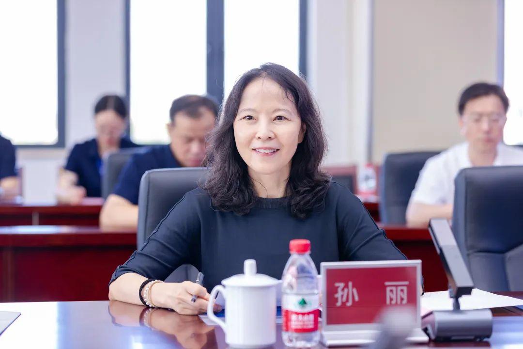 掌握地区最新动态，探索信息与发展脉络