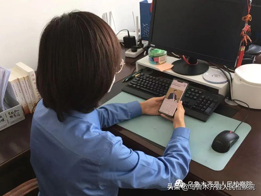 新闻热点摘抄与分析解读