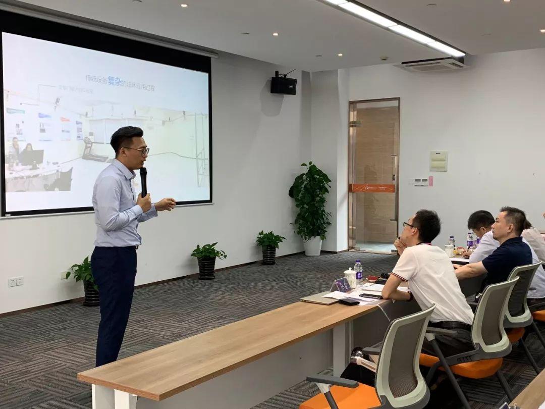 全球赛场动态与体育新闻热点解析