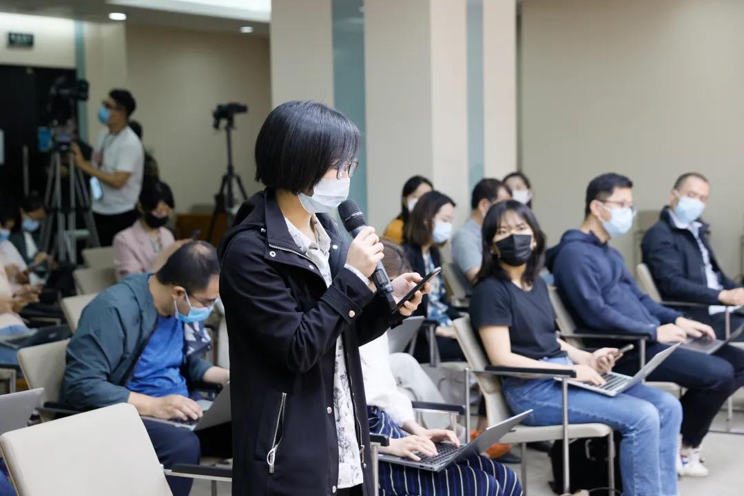 探索最新新闻热点，实时追踪热搜资讯