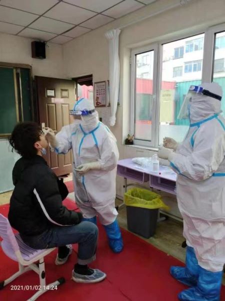 地区防疫咨询热线，共筑防疫长城，你我相连