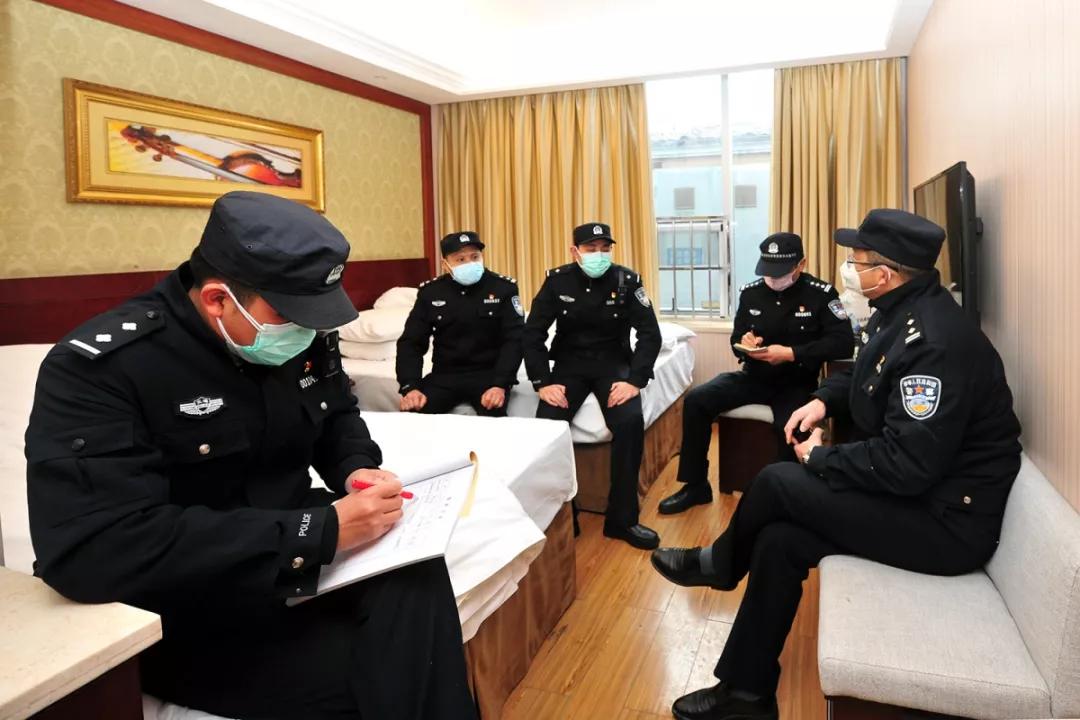 地区疫情防控工作总结报告，经验、挑战与改进措施
