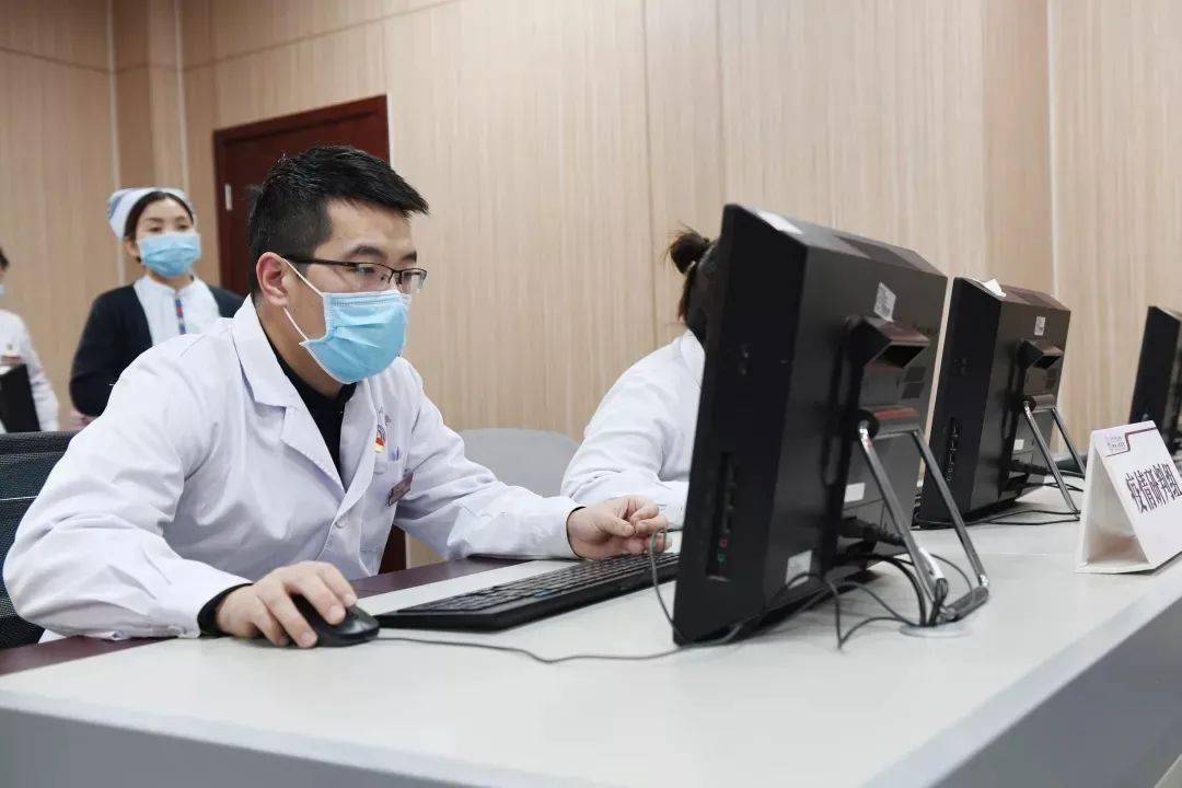 当地最新防控要求，构建严密有效的防疫体系