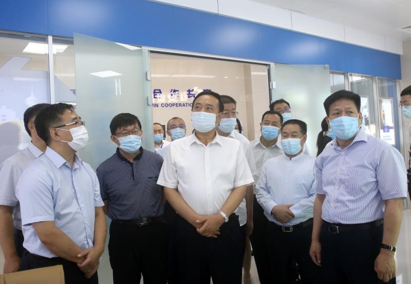 全面构建新冠疫情防线，保障人民健康防控方案