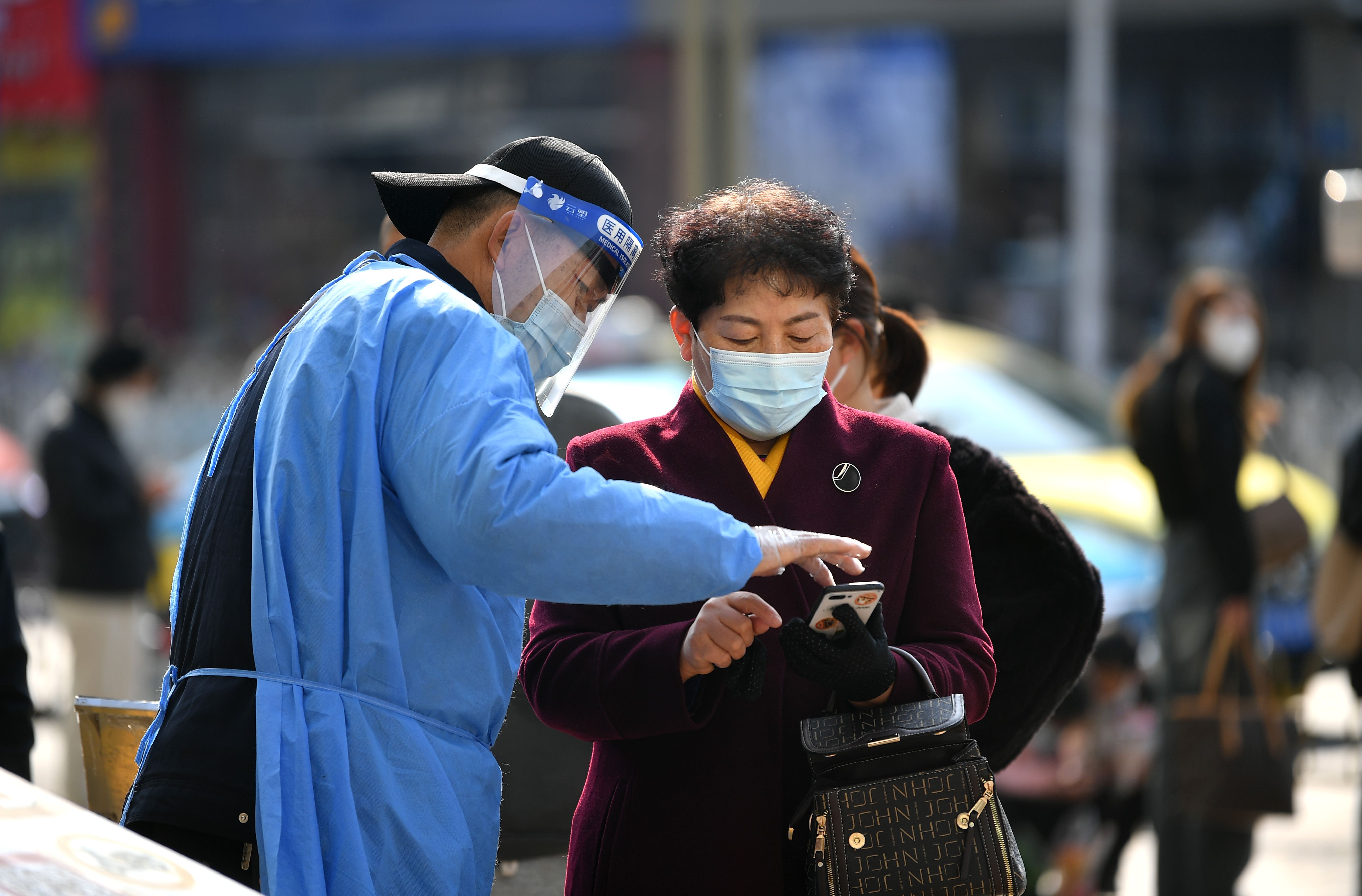 疫情现状下的生活秩序逐步恢复正常