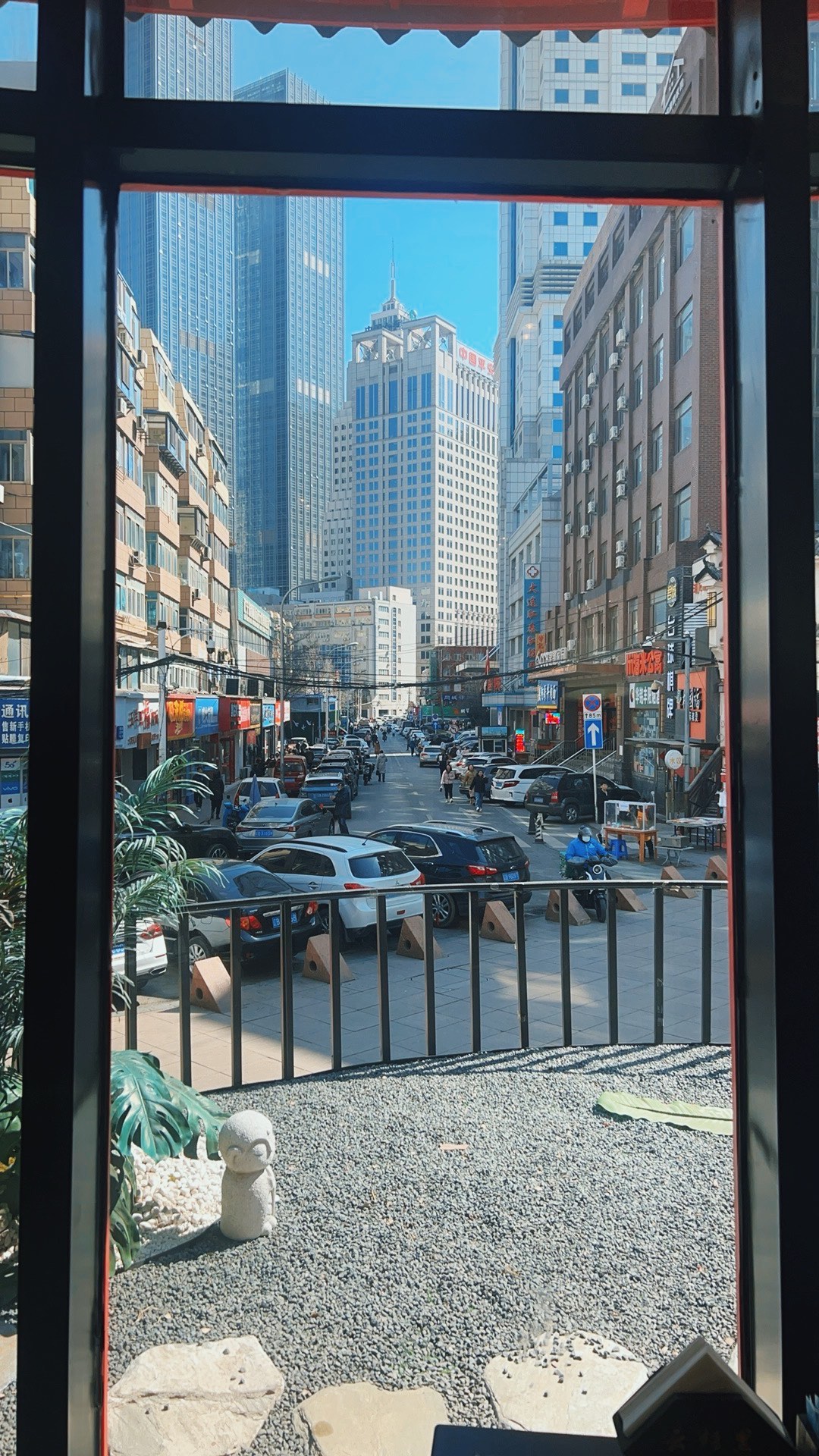 探寻疫情后的繁华都市中的宁静角落