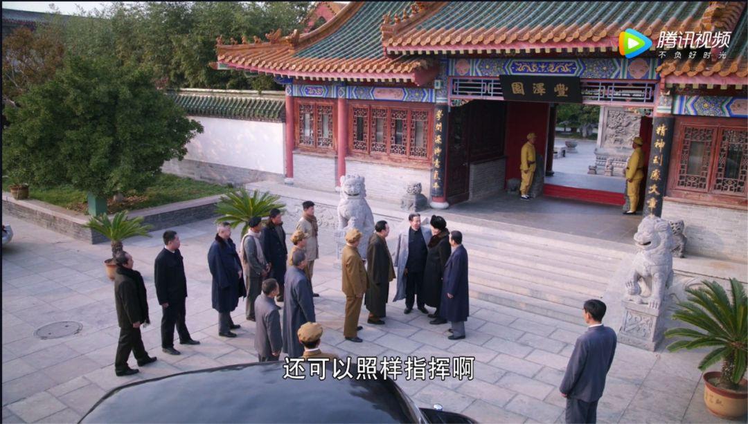 镇外区，地理与经济交织的新概念解读