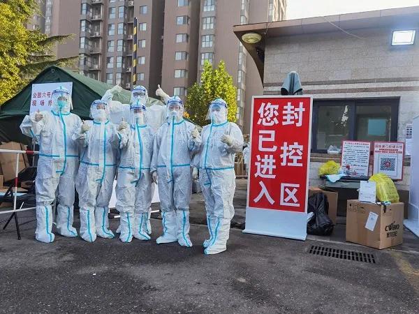 全球疫情实时更新地图，追踪病毒扩散，展现防控最新进展