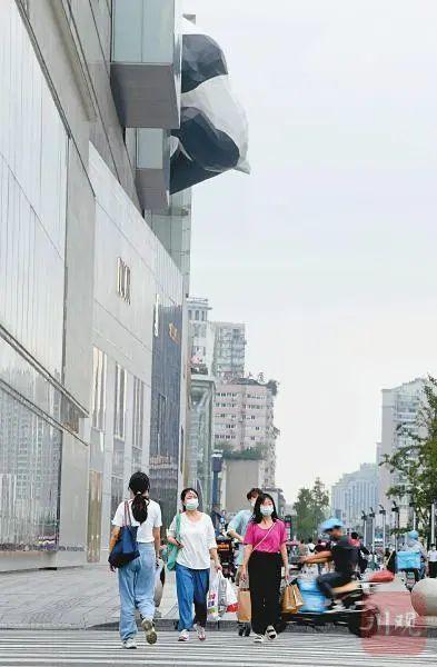 全球抗击疫情最新进展，疫情数据统计图片揭示最新消息