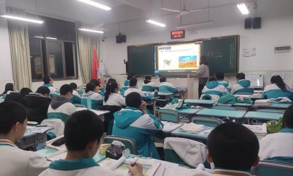 重庆疫情最新实时数据报告，形势分析与应对策略综述
