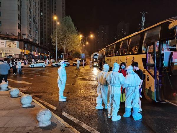 重庆加强疫情防控措施，全力守护山城安全