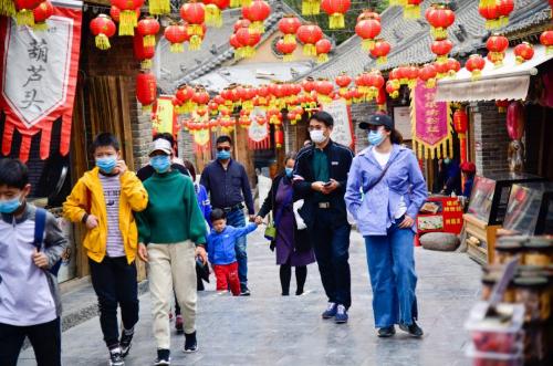 中国逐步走向复苏，疫情开放时间表公布