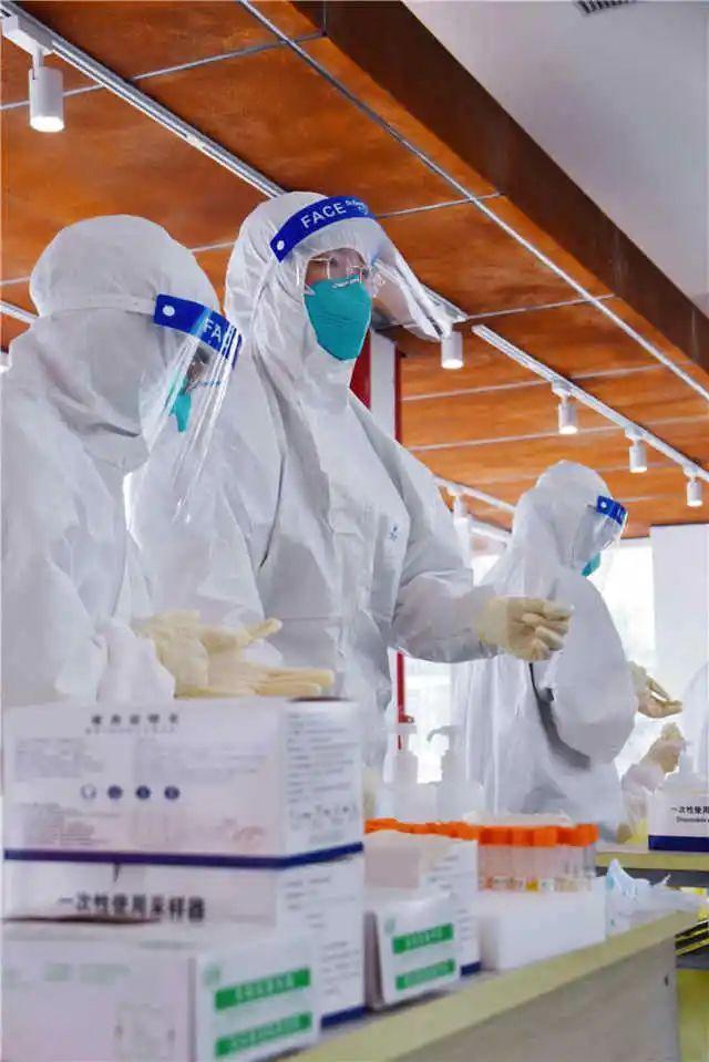 疫情结束时间预测，希望与挑战并存的应对策略