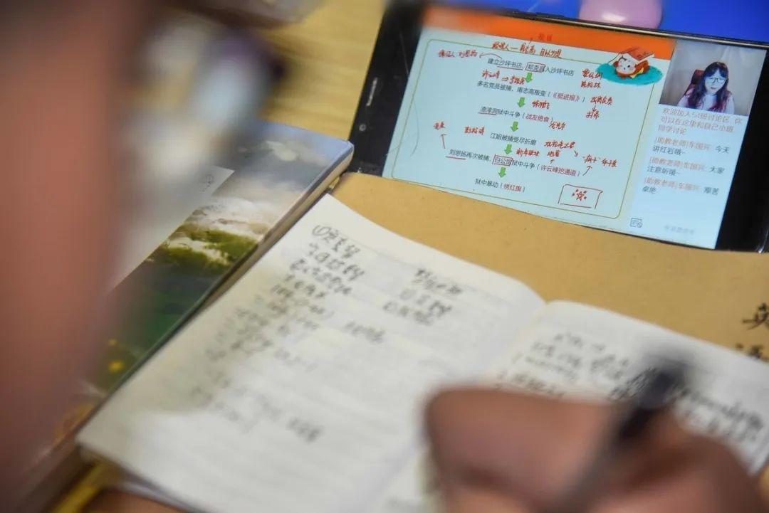 疫情之下，多重因素交织的影响分析