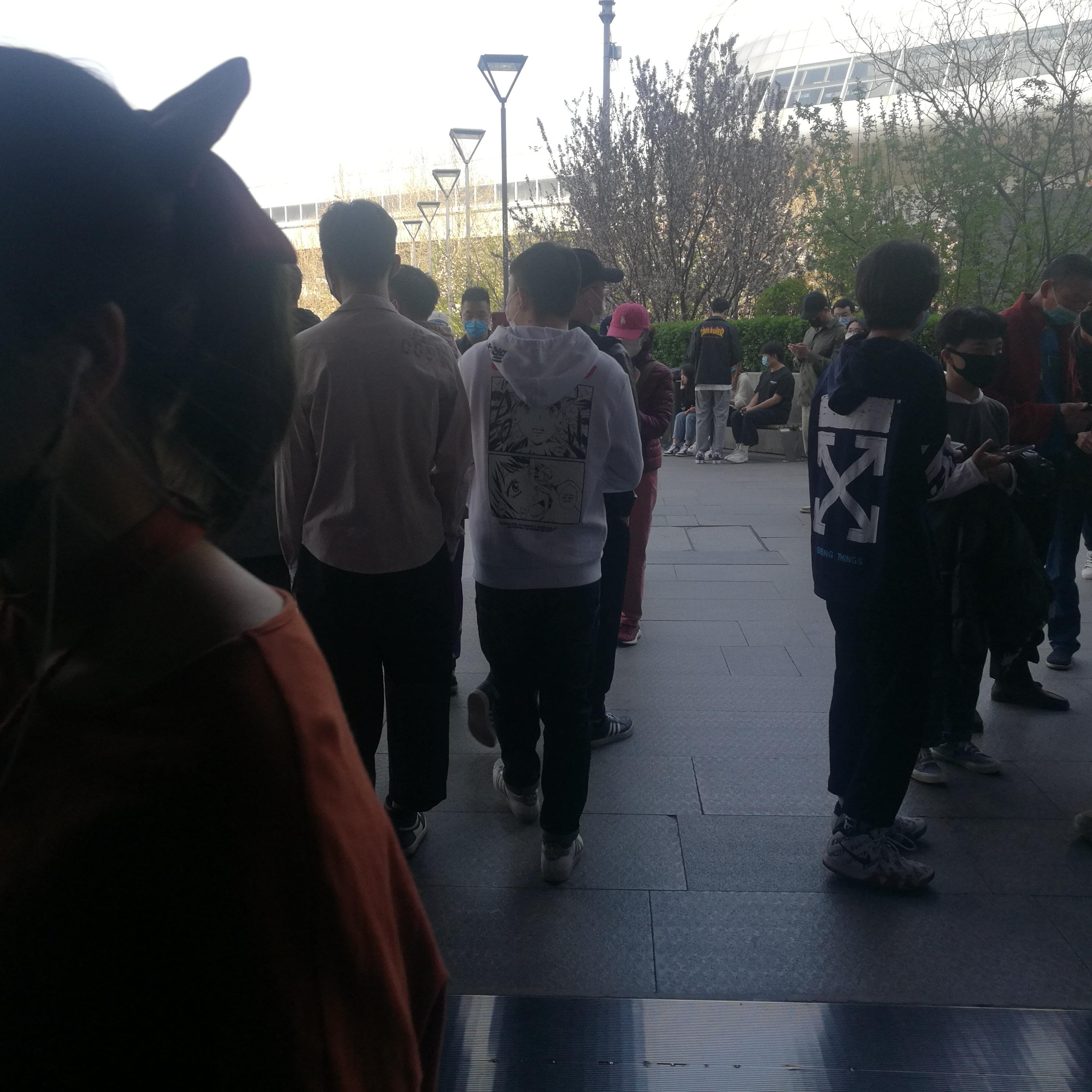 疫情爆发与结束的时间节点，回顾过去，前瞻未来
