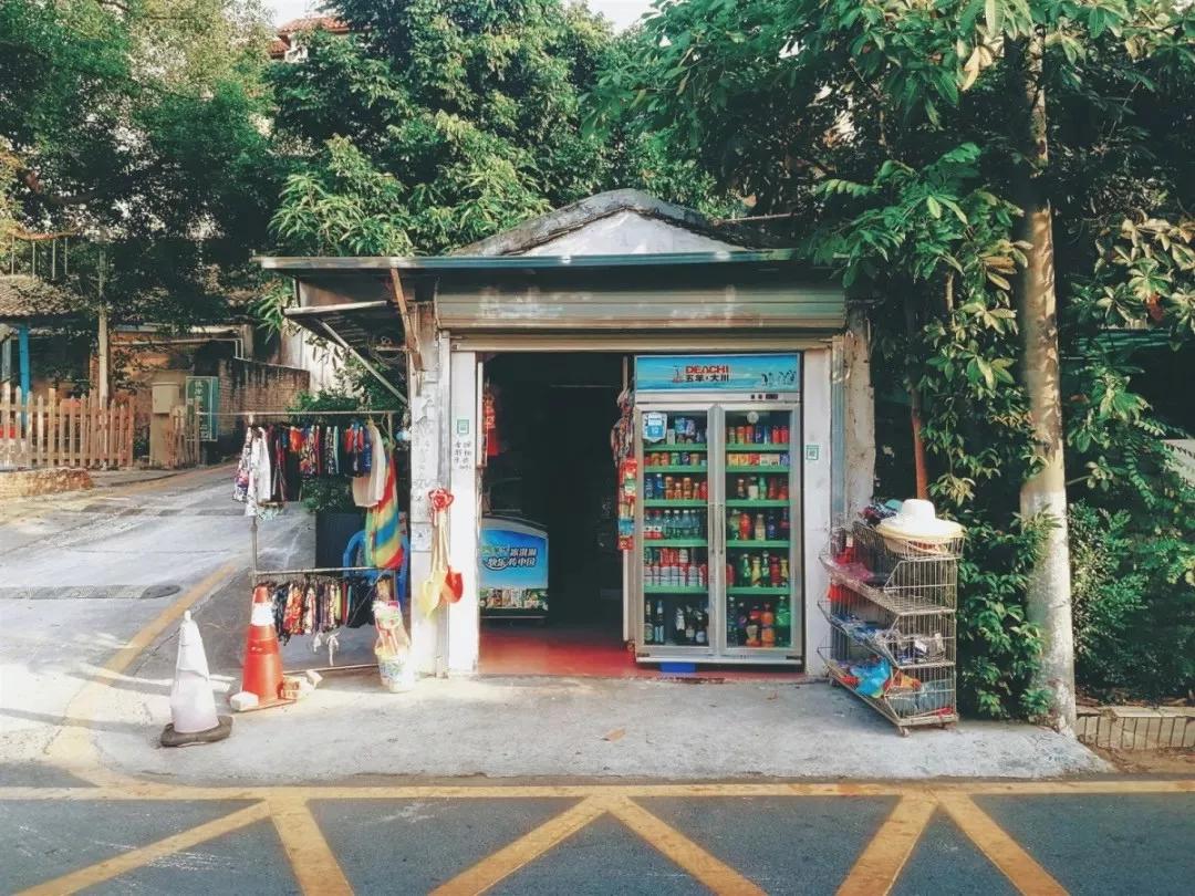 疫情地图中的蓝色解读与探索