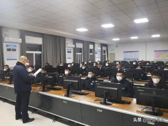 郑州疫情动态，城市坚守，希望之光闪耀