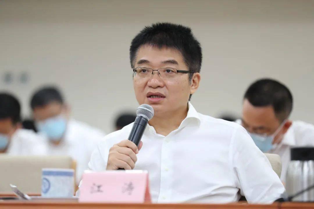 全球疫情走势，挑战与希望并存的分析