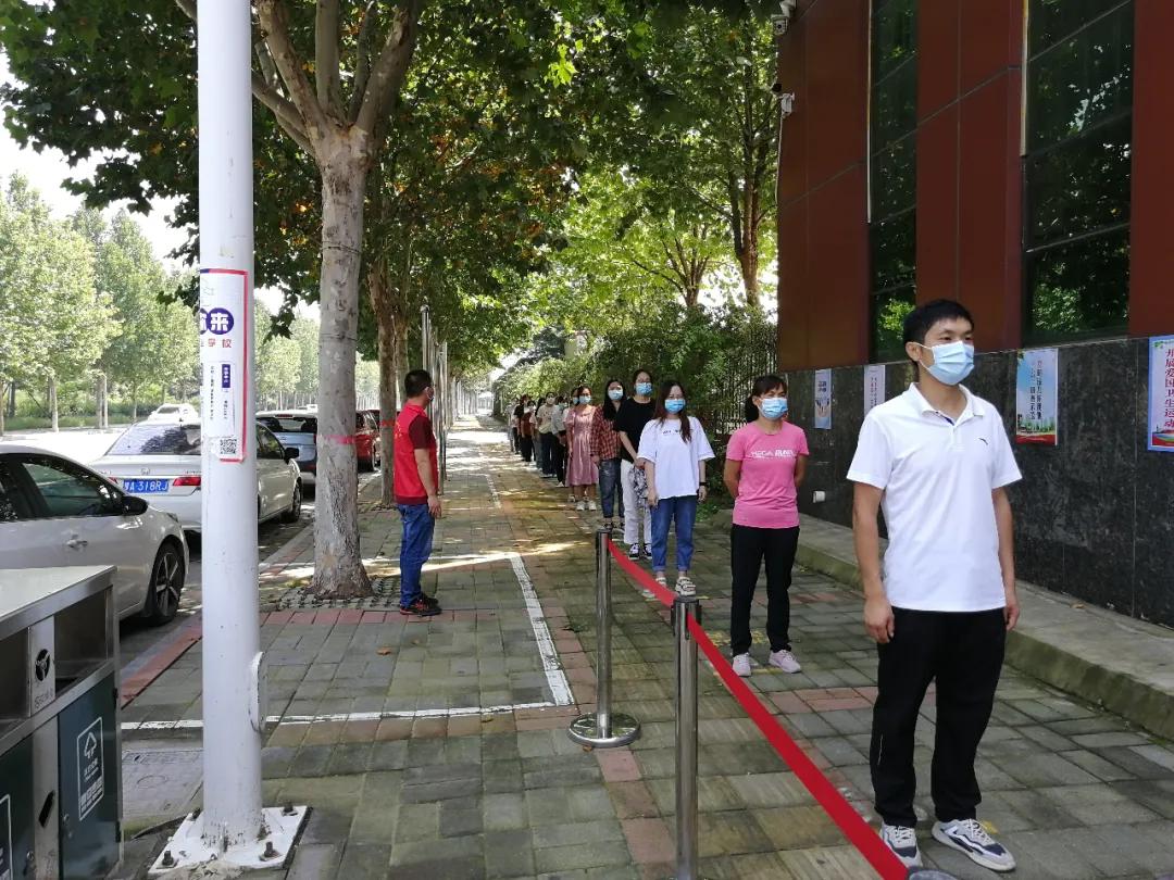 2021年疫情结束时间预测与走向分析